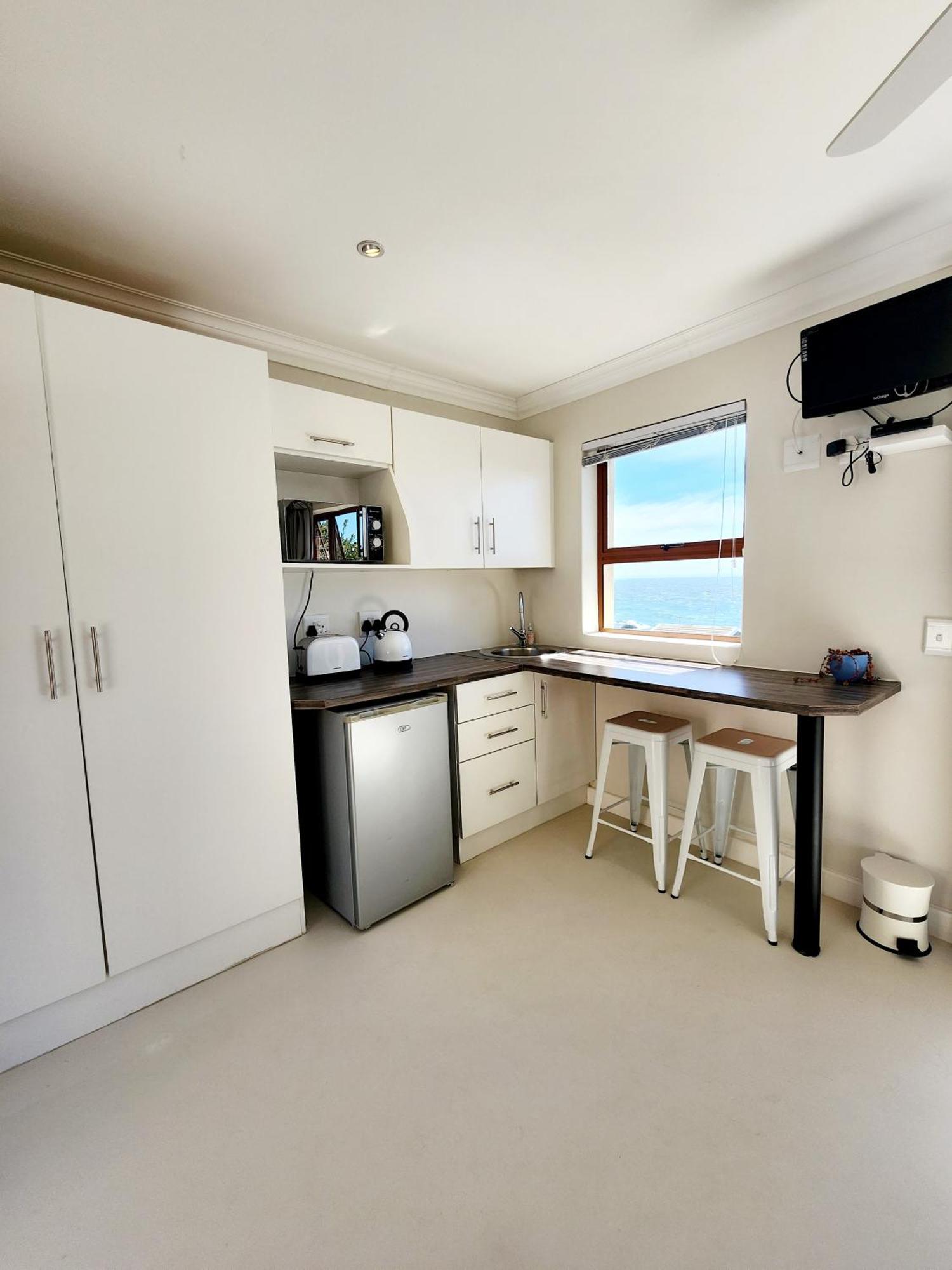 Bed and Breakfast The Tides Simonʼs Town Exterior foto